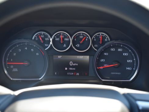 Used 2023 Chevrolet Tahoe 4WD image 2