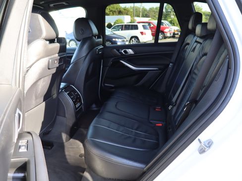 Used 2019 BMW X5 xDrive40i AWD/4WD image 15