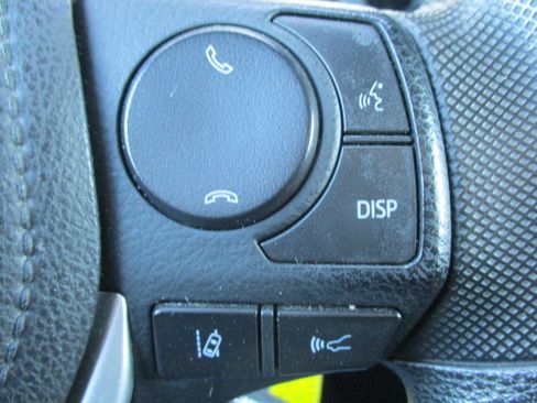 Used 2017 Toyota Corolla LE image 26