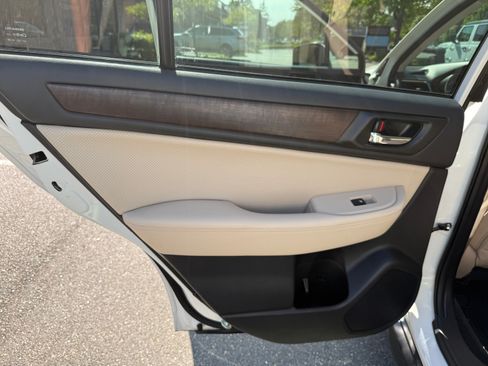 Used 2015 Subaru Outback 2.5i Limited AWD/4WD image 28