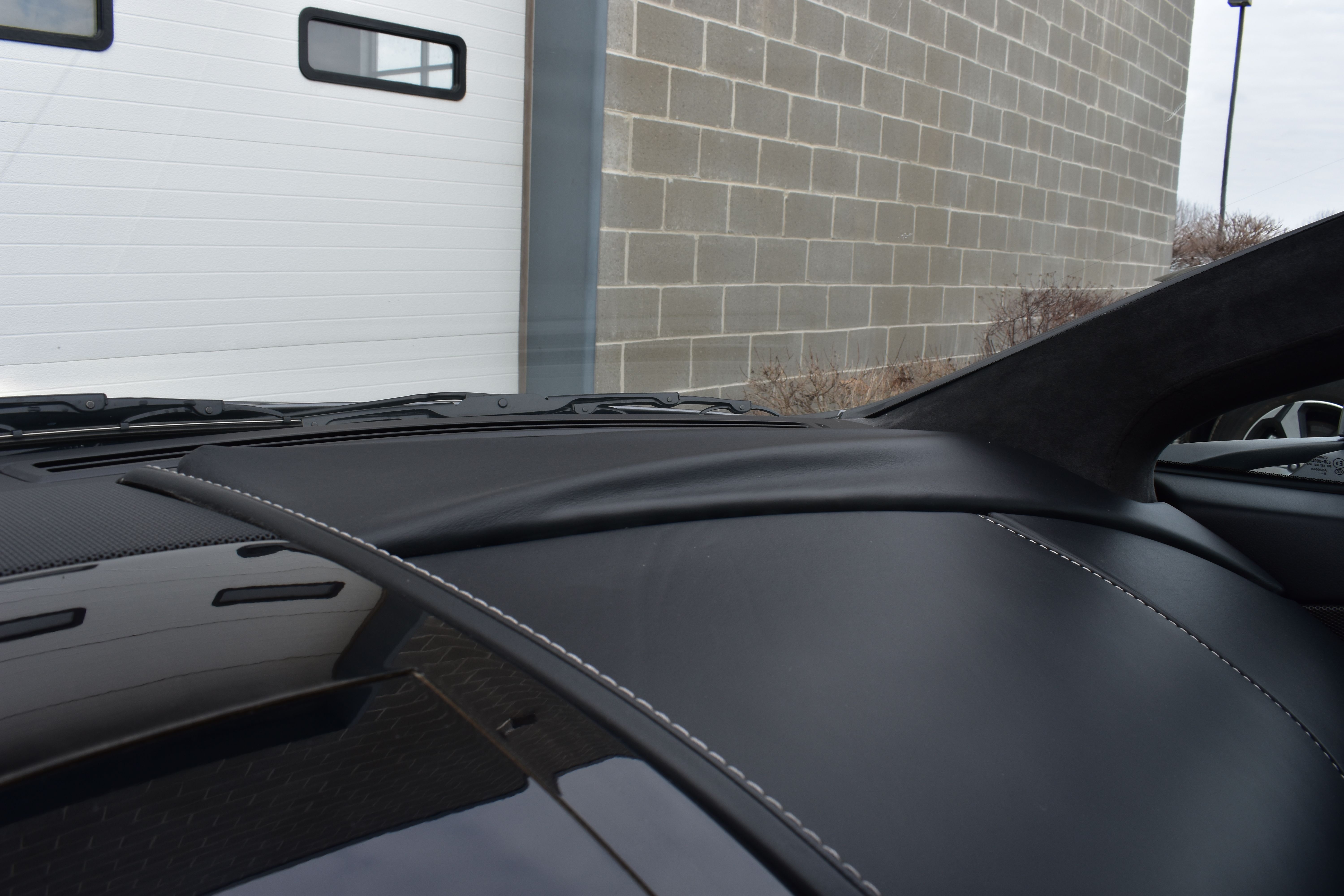 Used 2009 Aston Martin V8 Vantage Roadster RWD image 42