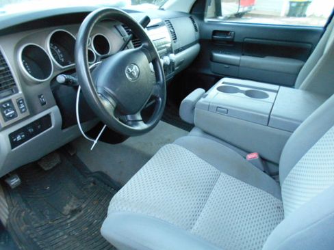 Used 2010 Toyota Tundra SR5 image 6