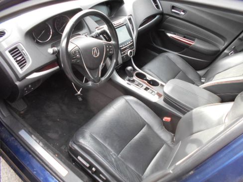 Used 2017 Acura TLX FWD w/Technology Package image 4