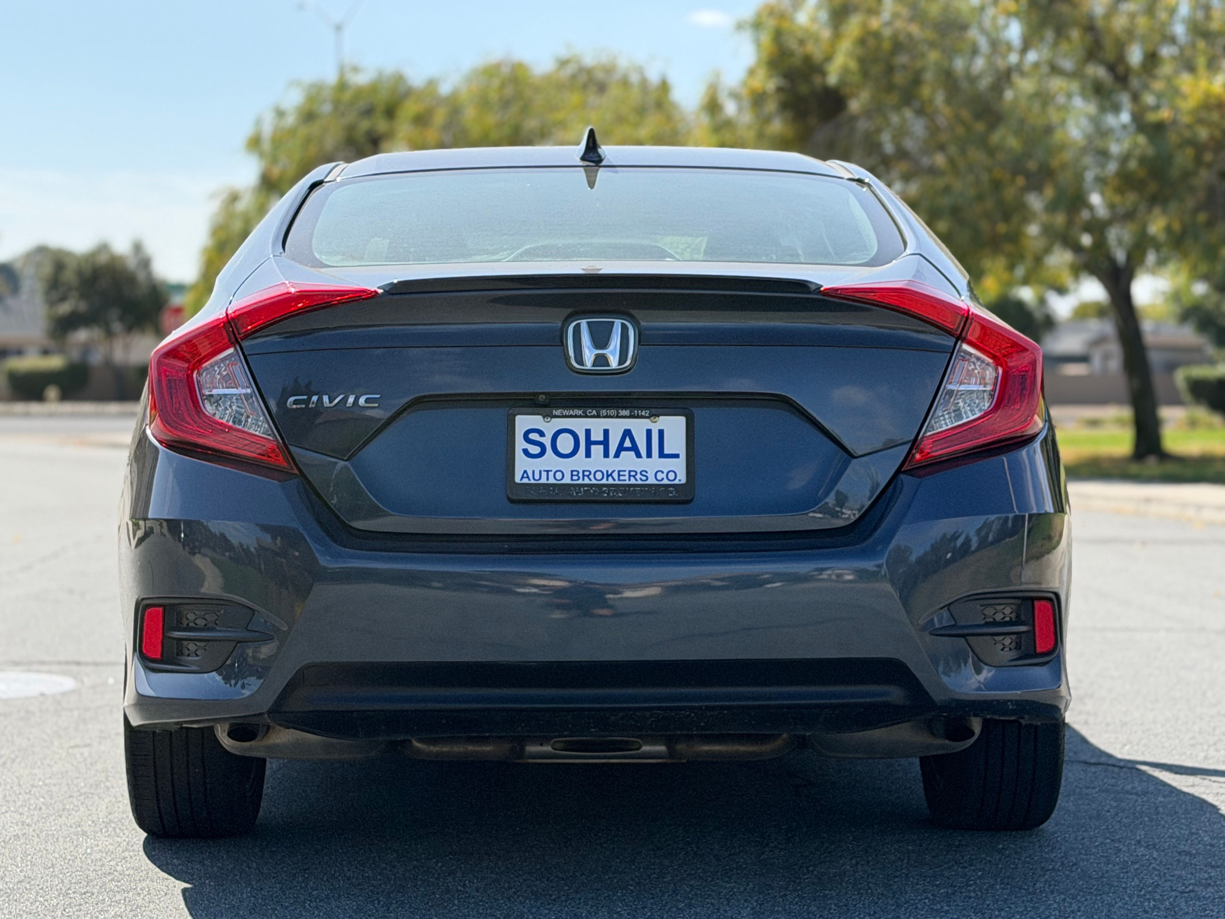 Used 2018 Honda Civic EX-T Sedan image 5