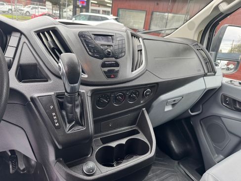 Used 2018 Ford Transit 250 image 11