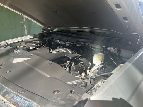 Used 2015 Chevrolet Silverado 1500 LT image 23