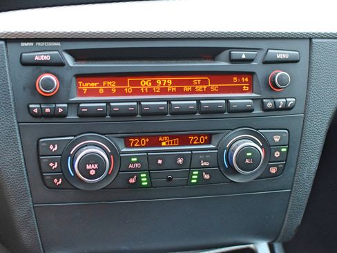 Used 2012 BMW 128i image 25