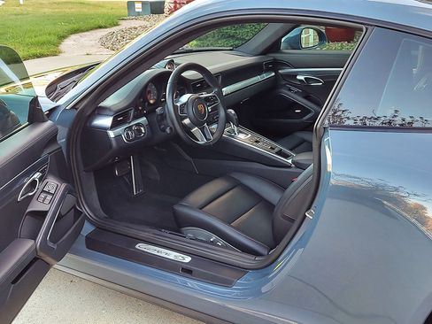 Used 2017 Porsche 911 Carrera 4S image 56