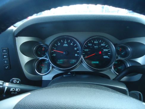 Used 2013 Chevrolet Silverado 1500 LT image 11