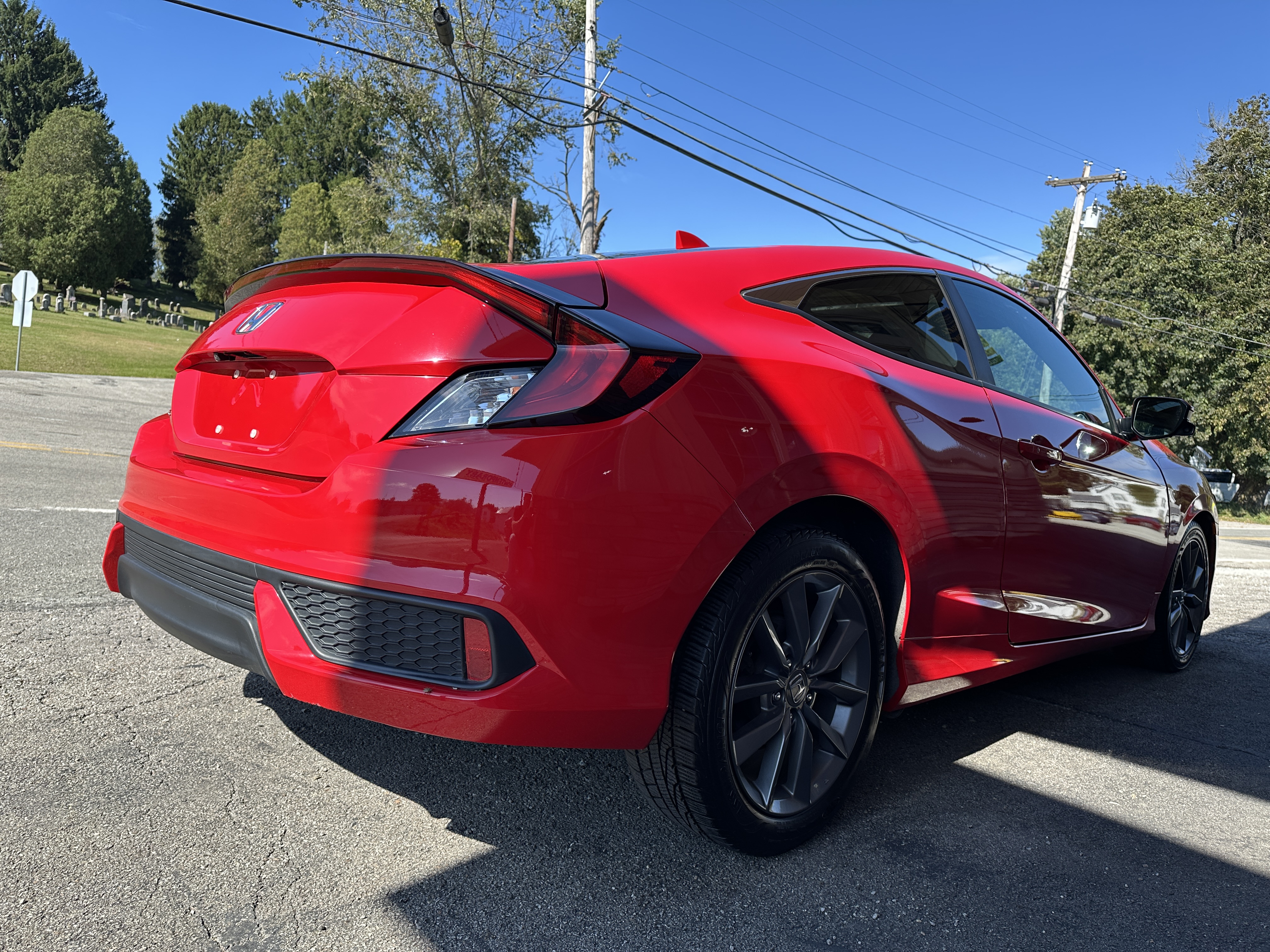 Used 2019 Honda Civic EX Coupe image 4
