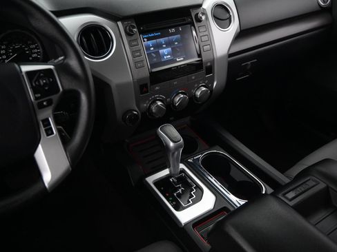 Used 2018 Toyota Tundra SR5 image 25