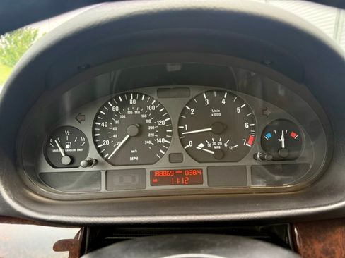 Used 2003 BMW 325i Sedan RWD image 19