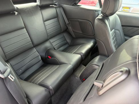 Used 2014 Ford Mustang Premium image 19