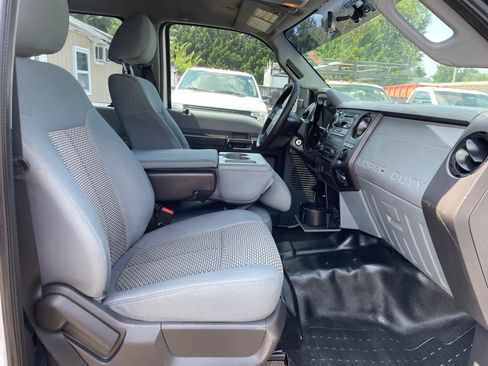 Used 2016 Ford F350 image 15