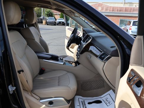 Used 2013 Mercedes-Benz GL 450 image 18