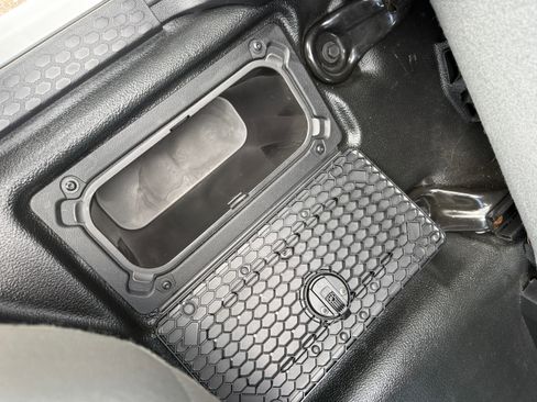 Used 2015 RAM 3500 Tradesman image 16