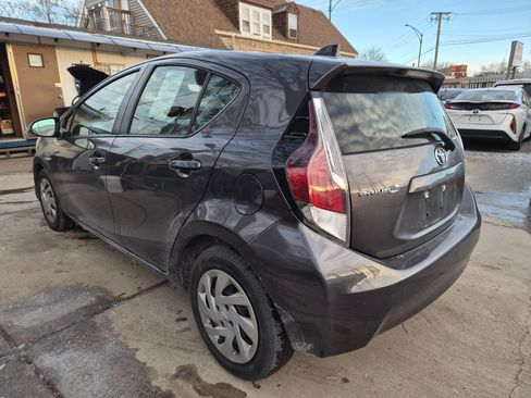 Used 2015 Toyota Prius C Two image 4