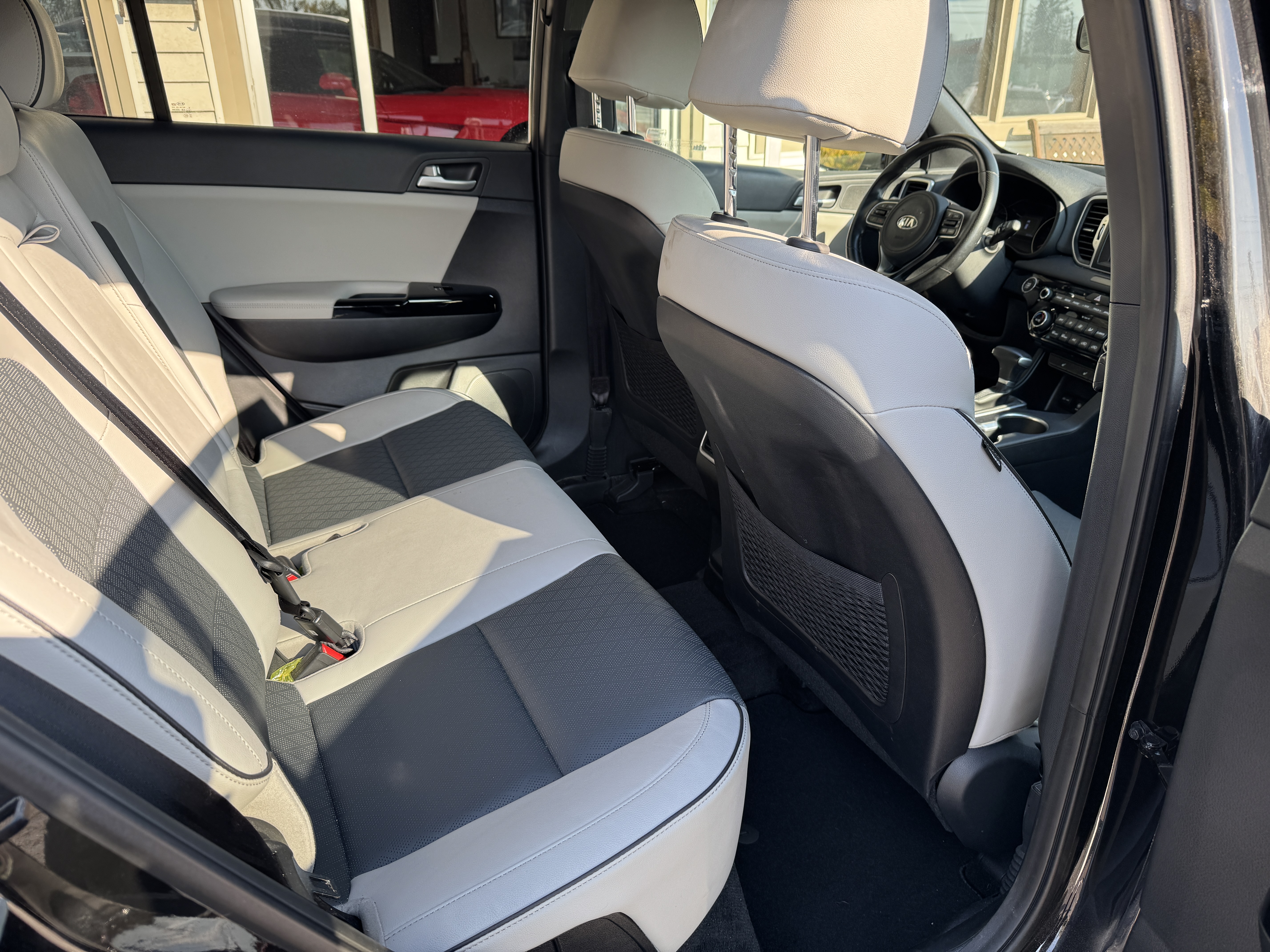 Used 2018 Kia Sportage AWD EX image 16