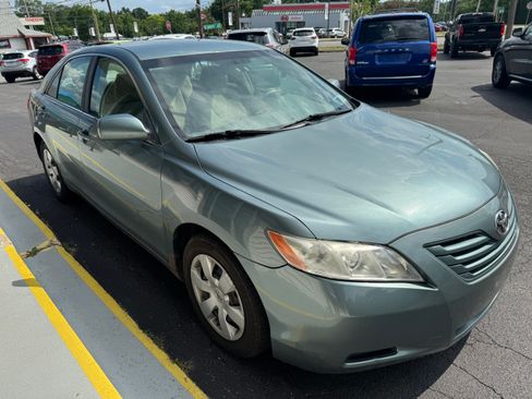 Used 2008 Toyota Camry LE V6 Sedan FWD image 3