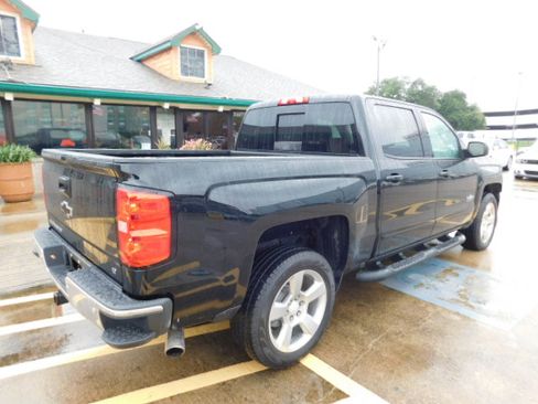 Used 2017 Chevrolet Silverado 1500 2WD Crew Cab LT image 8