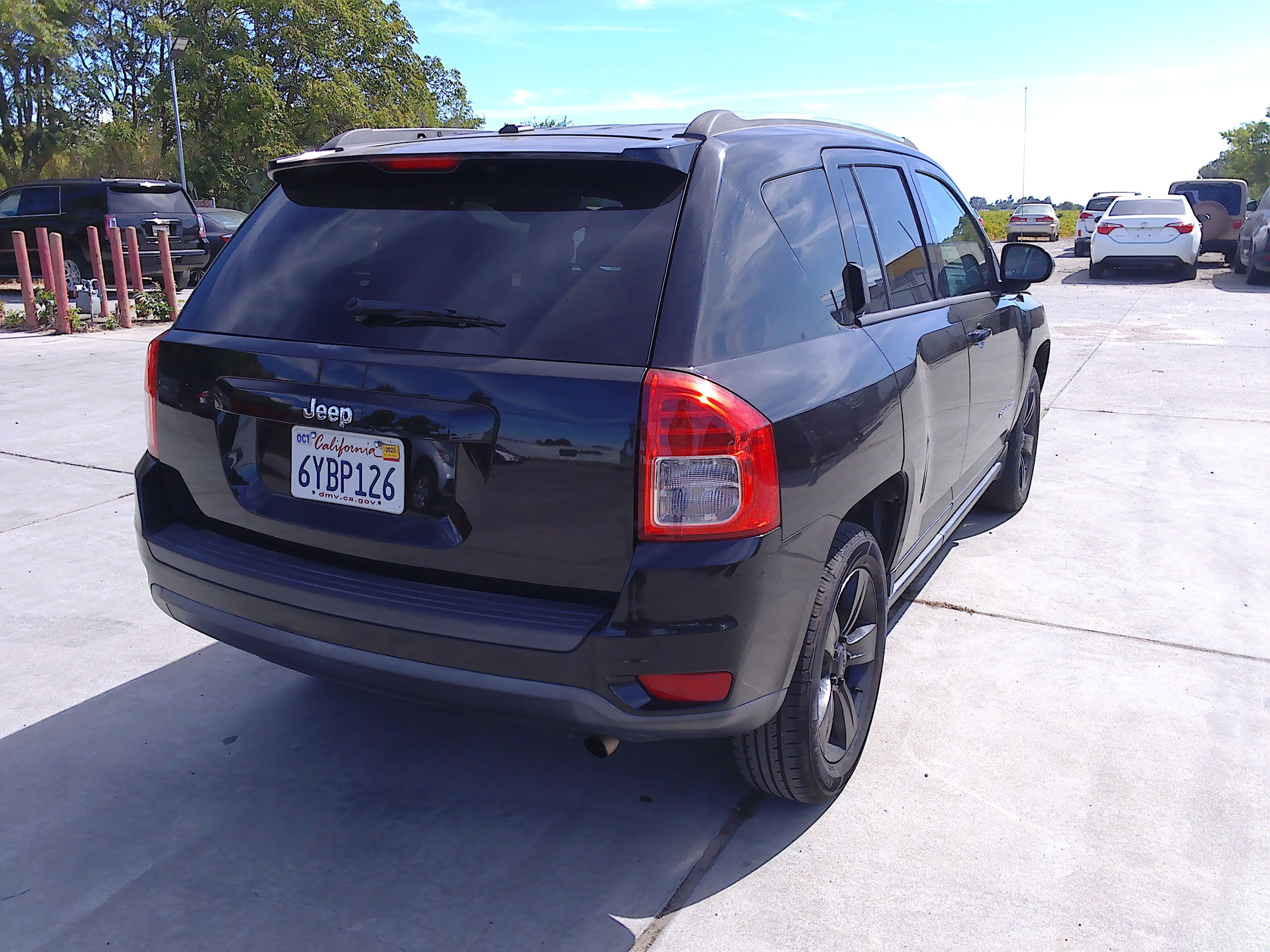 Used 2012 Jeep Compass Sport FWD image 4