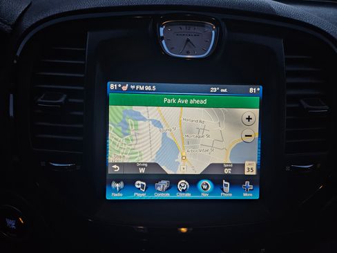 Used 2014 Chrysler 300 S image 26