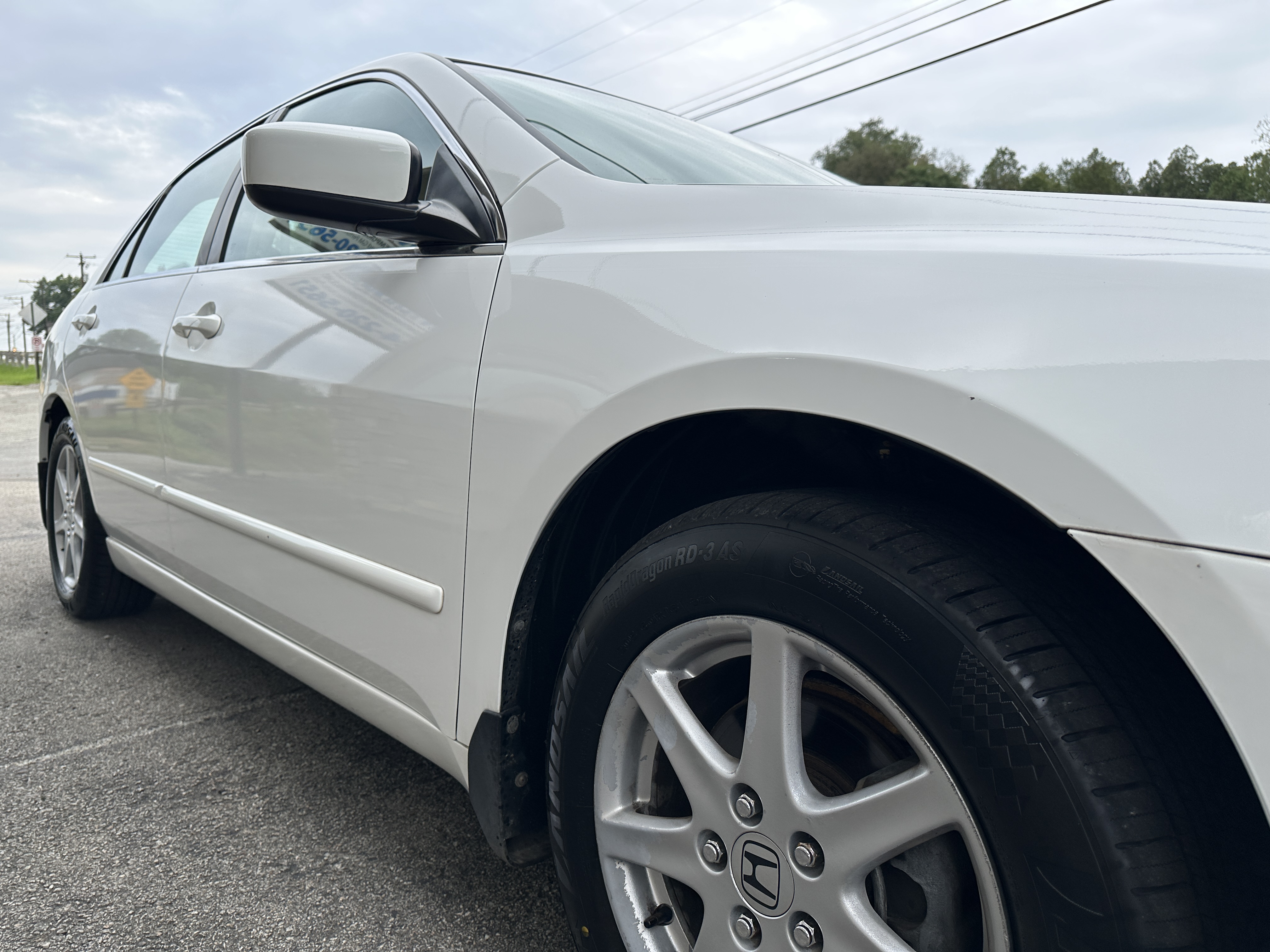 Used 2004 Honda Accord EX V6 Sedan image 10