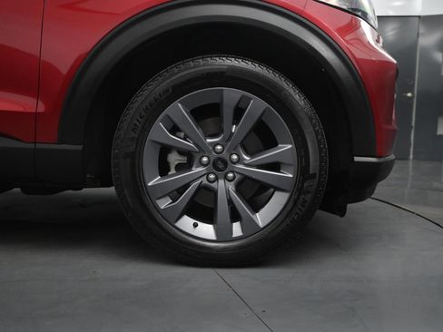 Used 2022 Ford Explorer XLT image 15