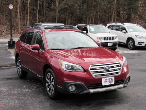 Used 2017 Subaru Outback 2.5i Limited image 15