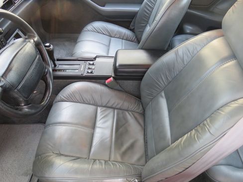 Used 1990 Chevrolet Camaro IROC-Z image 12