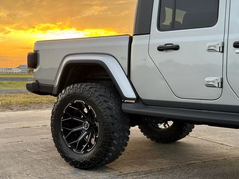 Used 2021 Jeep Gladiator Sport AWD/4WD image 51