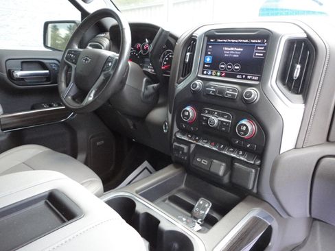 Used 2019 Chevrolet Silverado 1500 4x4 Crew Cab LT Trail Boss image 24