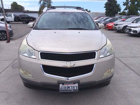 Used 2012 Chevrolet Traverse LT FWD image 5