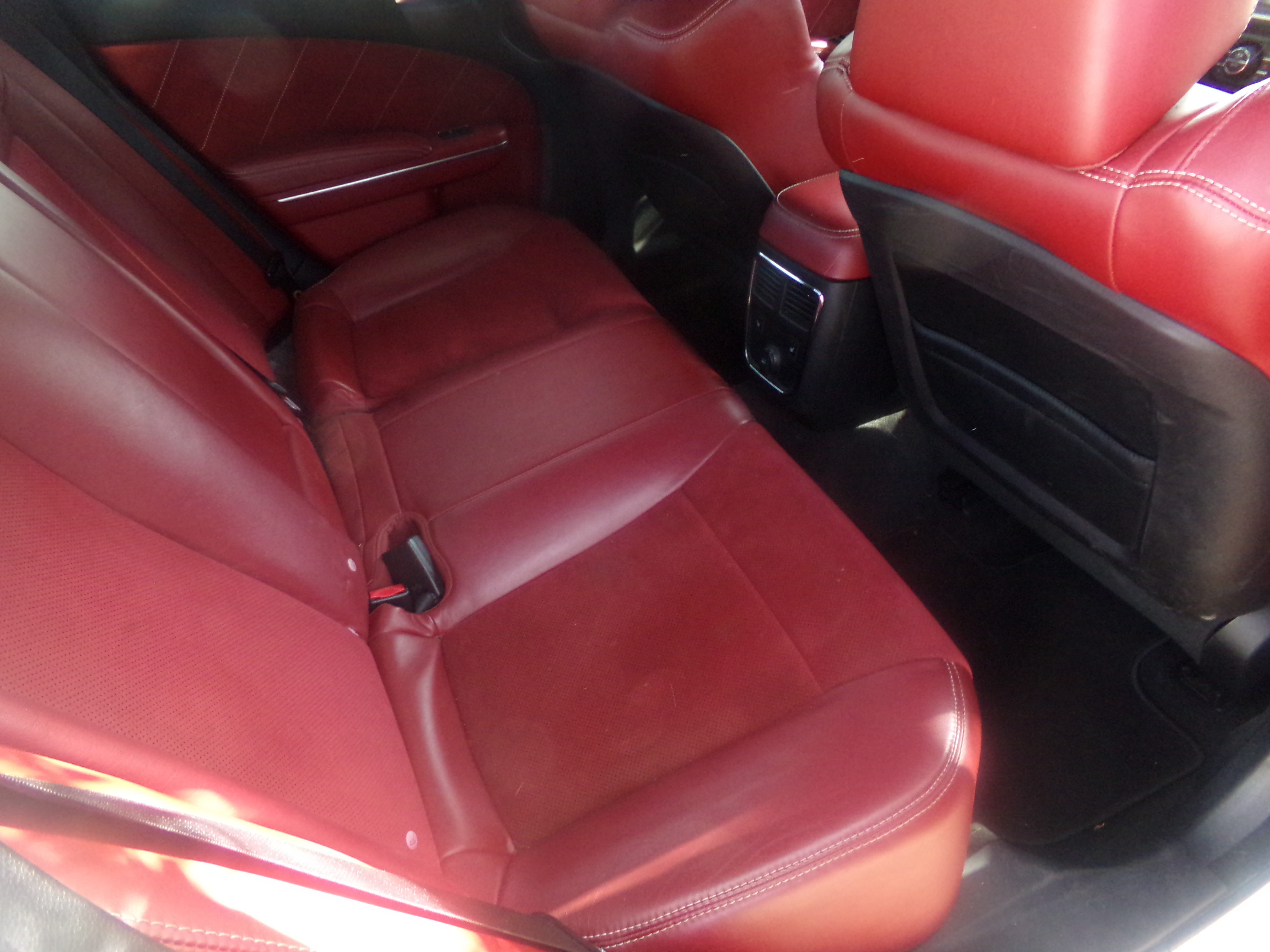 Used 2012 Dodge Charger SRT8 RWD image 10