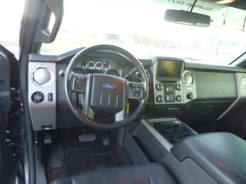 Used 2016 Ford F250 Lariat image 22