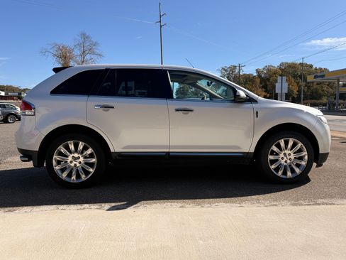 Used 2013 Lincoln MKX image 7
