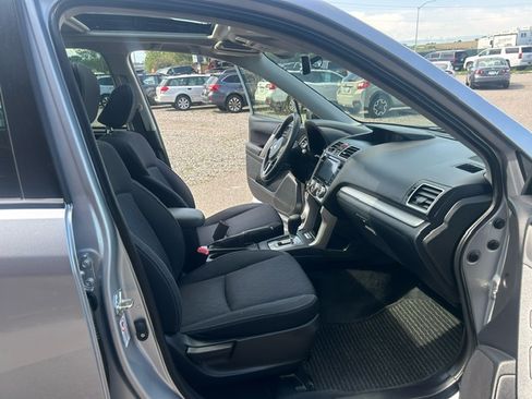 Used 2018 Subaru Forester 2.5i Premium image 11