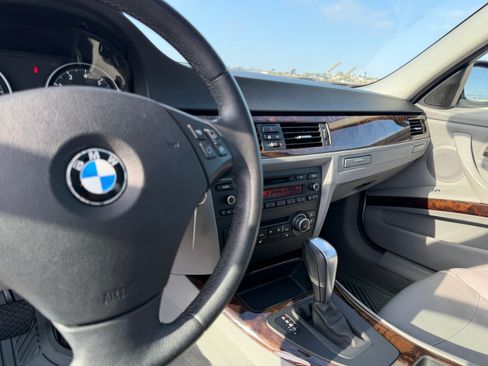 Used 2011 BMW 328i Sedan RWD image 56