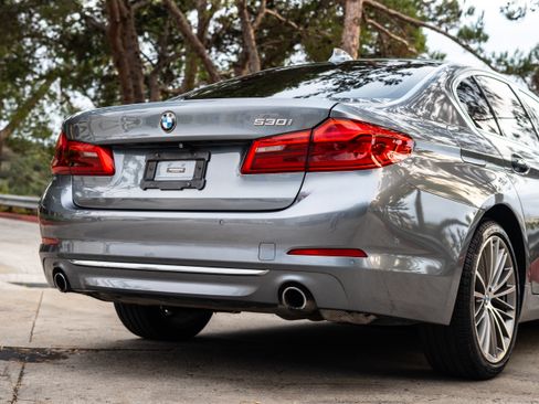 Used 2017 BMW 530i image 31