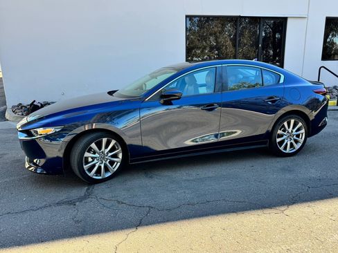 Used 2022 MAZDA MAZDA3 image 16