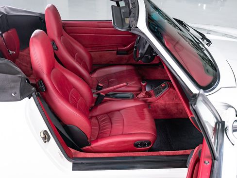 Used 1995 Porsche 911 Carrera image 64