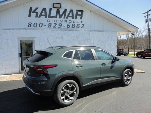 New 2026 Chevrolet Trax LT FWD image 4