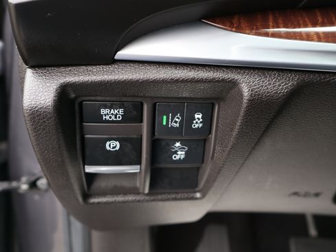 Used 2020 Acura MDX SH-AWD image 22