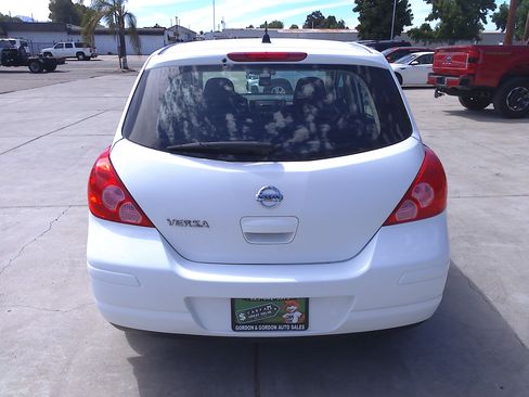 Used 2007 Nissan Versa 1.8 S FWD image 6