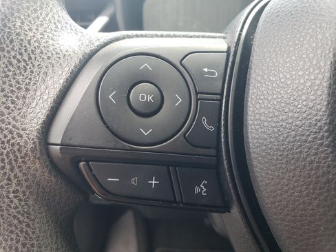 Used 2023 Toyota Corolla LE FWD image 11