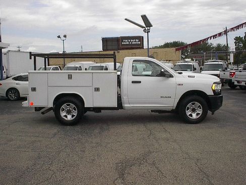 Used 2020 RAM 2500 Tradesman RWD image 3