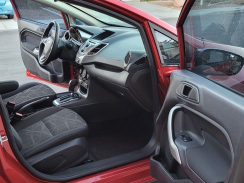 Used 2012 Ford Fiesta SES image 13