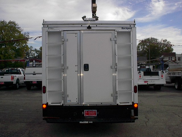 Used 2024 Ford E-450 and Econoline 450 RWD image 6