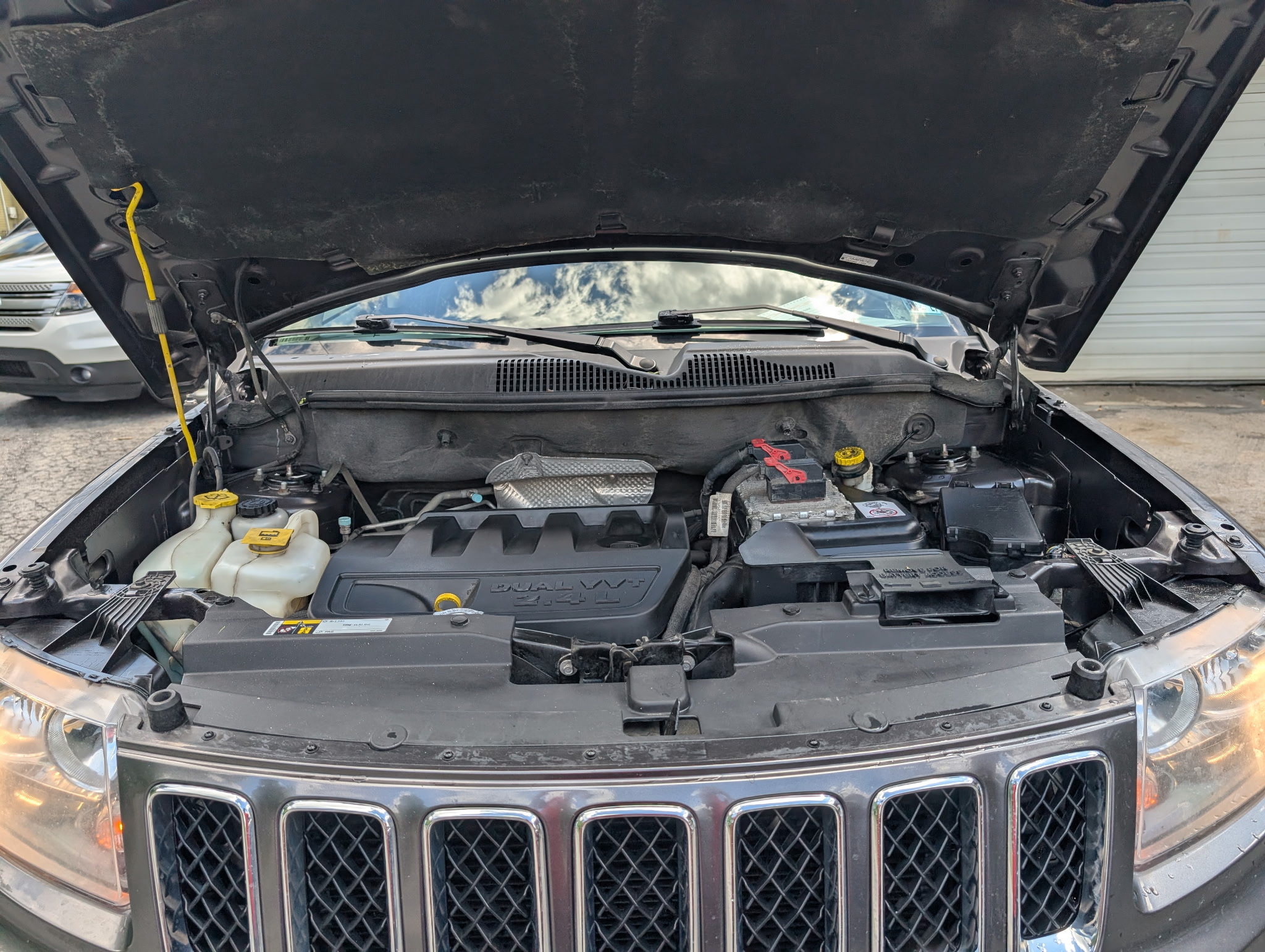 Used 2016 Jeep Compass 4WD Sport image 16