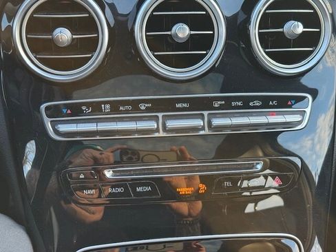 Used 2016 Mercedes-Benz C 300 Sport image 21